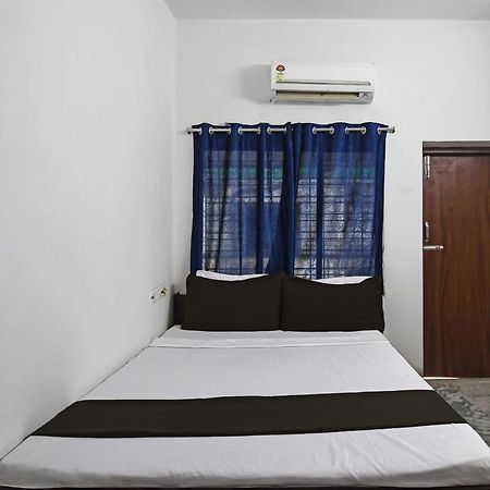 כלכותה Oyo Hotel Chinar Park מראה חיצוני תמונה