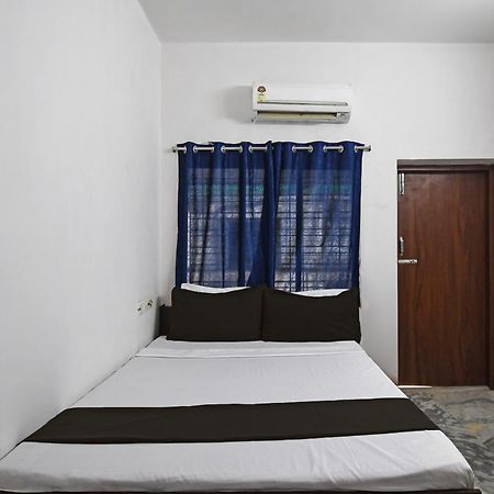 כלכותה Oyo Hotel Chinar Park מראה חיצוני תמונה