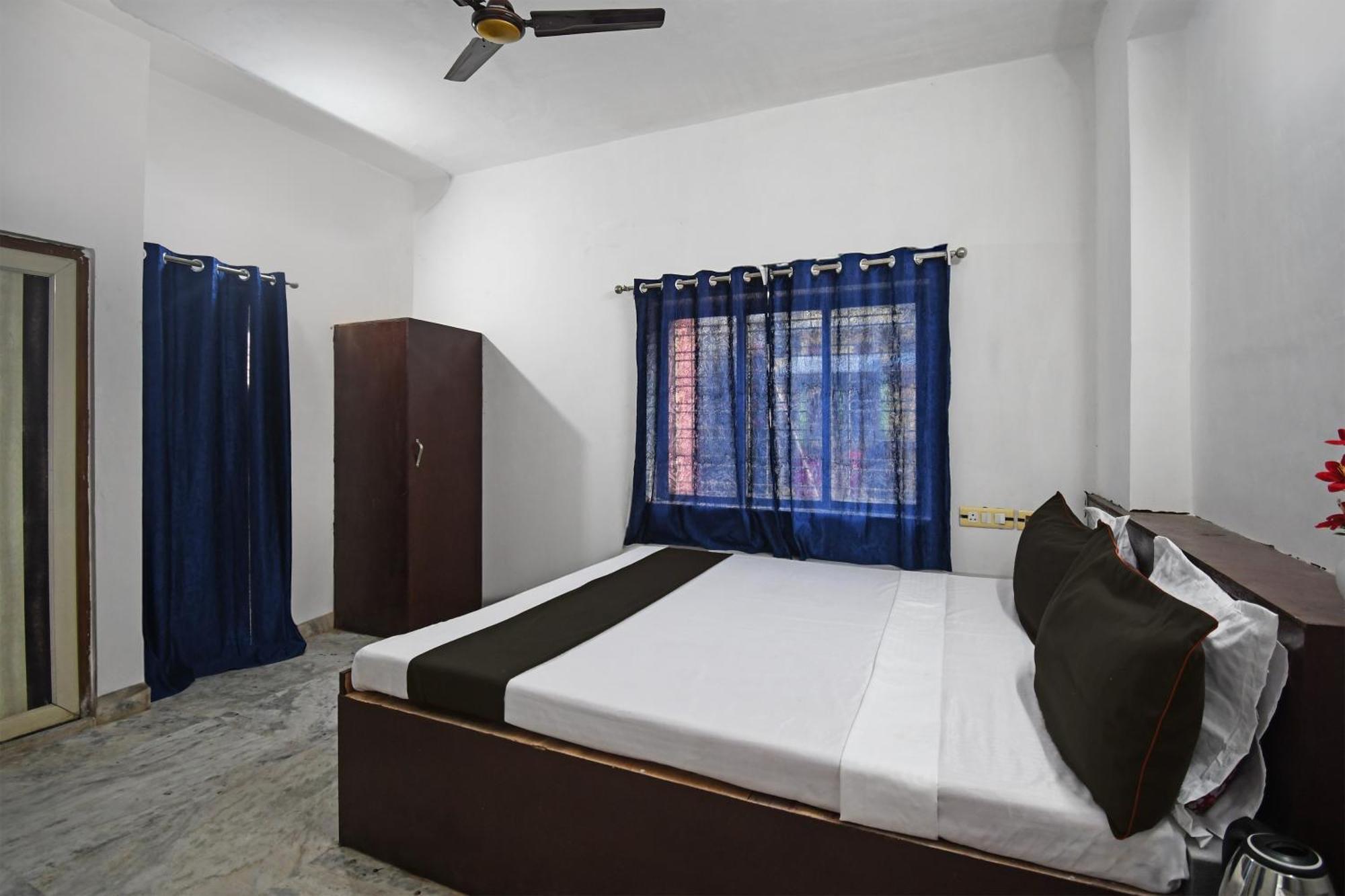 כלכותה Oyo Hotel Chinar Park מראה חיצוני תמונה