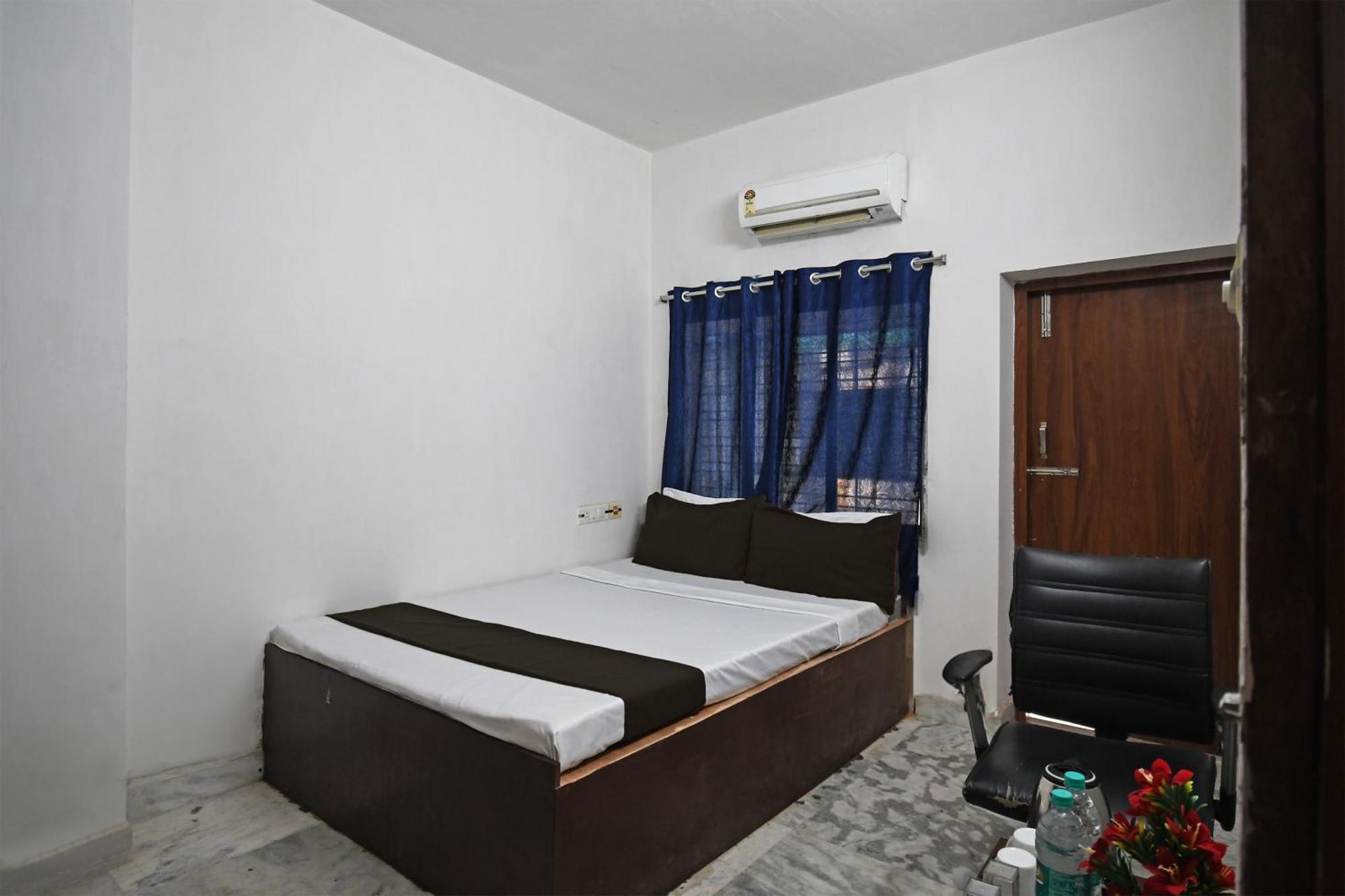 כלכותה Oyo Hotel Chinar Park מראה חיצוני תמונה