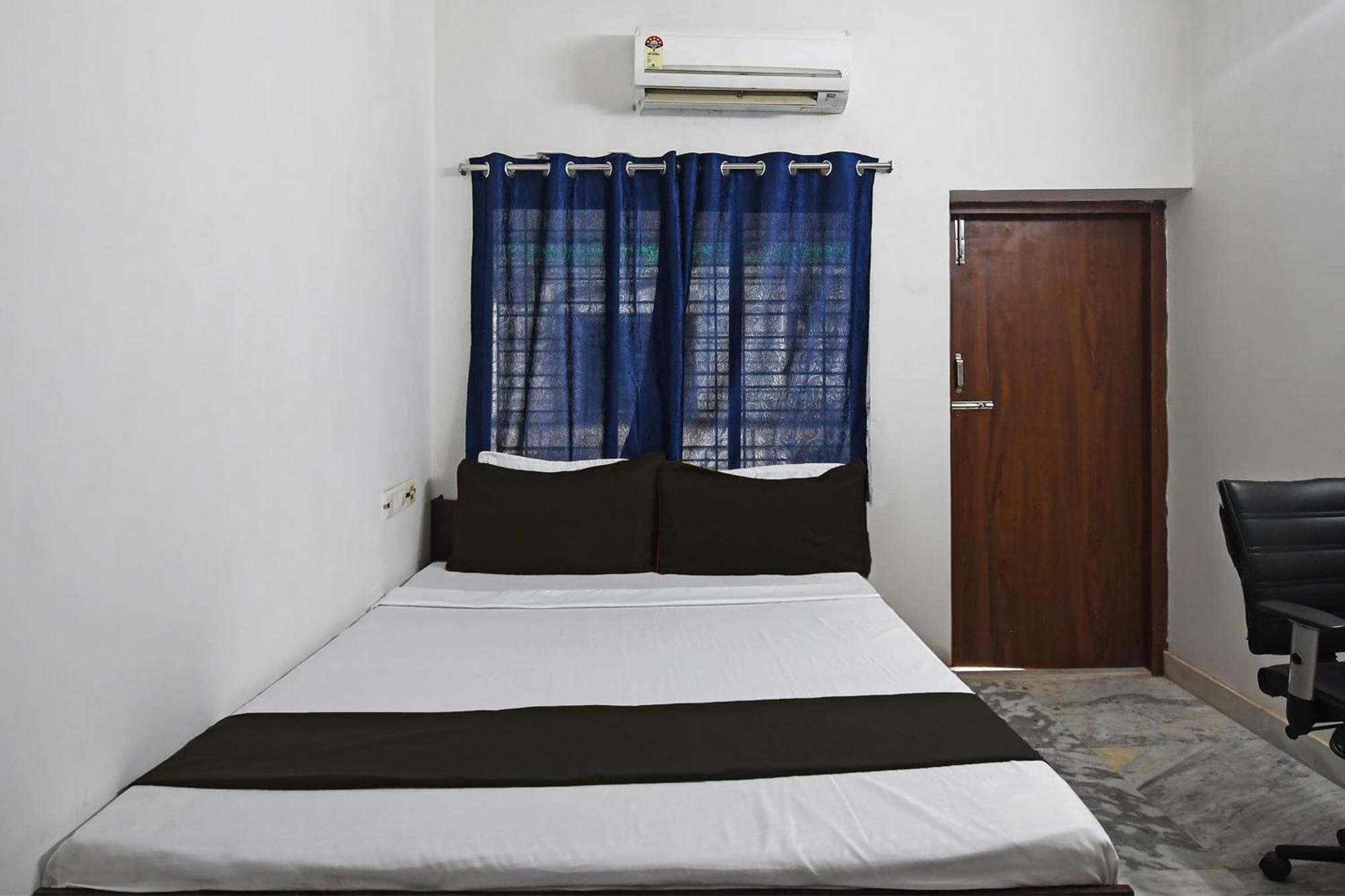 כלכותה Oyo Hotel Chinar Park מראה חיצוני תמונה