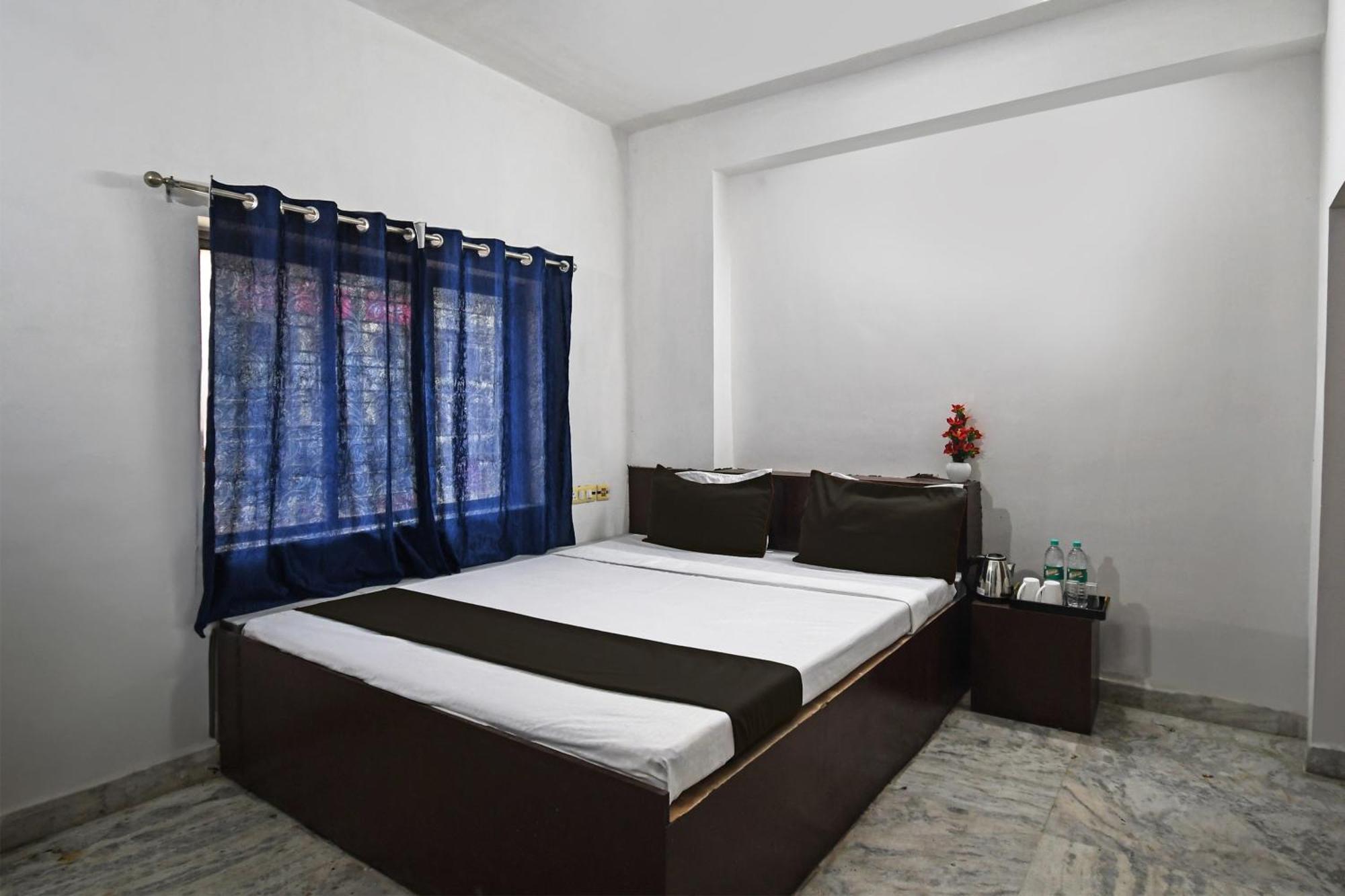 כלכותה Oyo Hotel Chinar Park מראה חיצוני תמונה