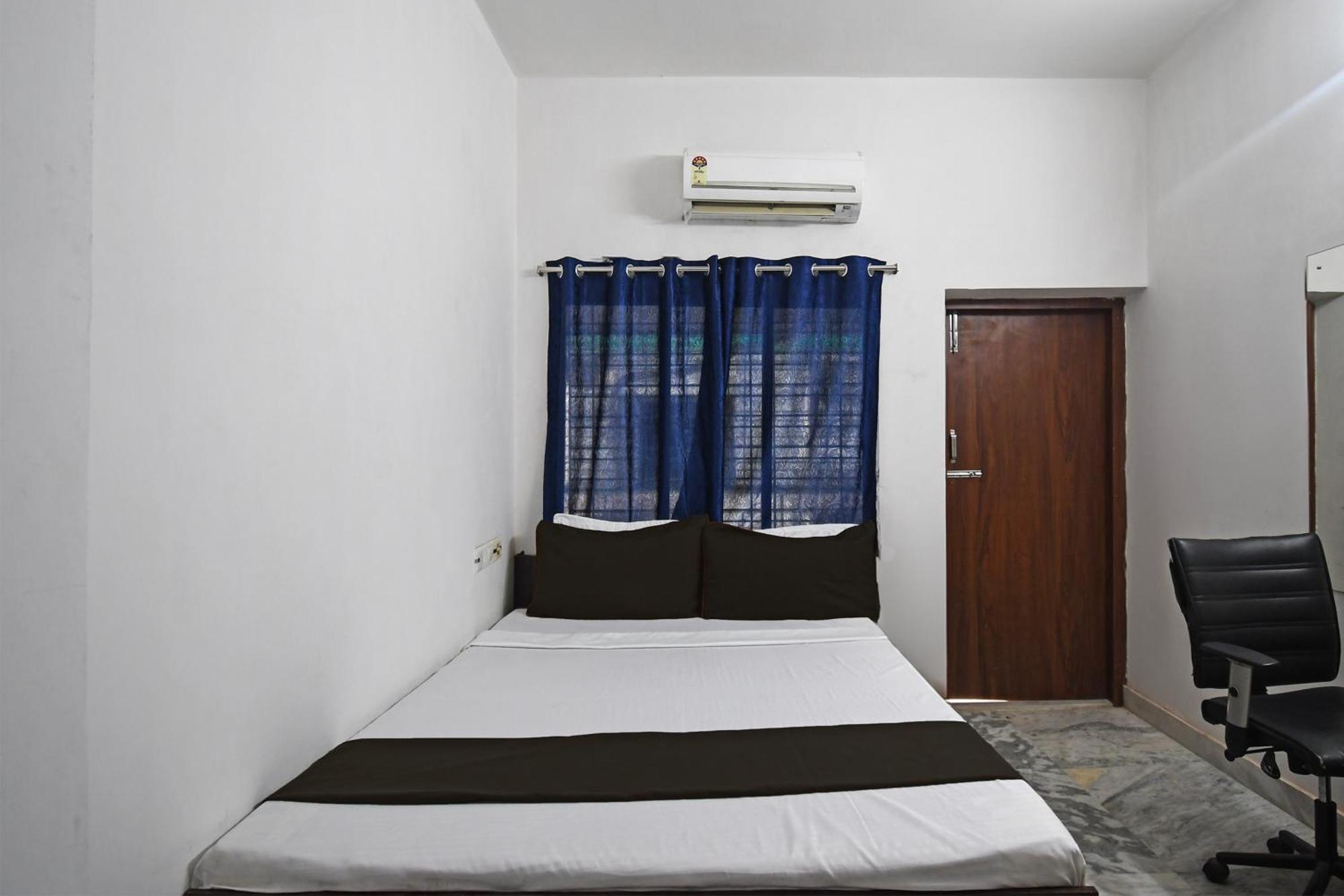 כלכותה Oyo Hotel Chinar Park מראה חיצוני תמונה
